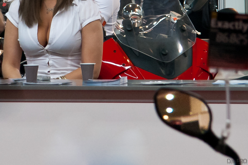 04-17-2011_11.56_-_NS_-_Sajam_motocikala_i_nautike_-_IMG_7968-1-800