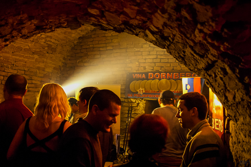 10-23-2010_23.33_-_NS_Petrovaradin_-_Tuneli_Tvrdjave_-_vinski_lavirint_-_CRW_2423-1-800