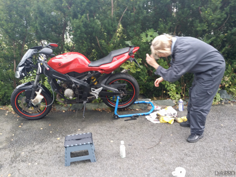 2015-10-10-13-49-54-800